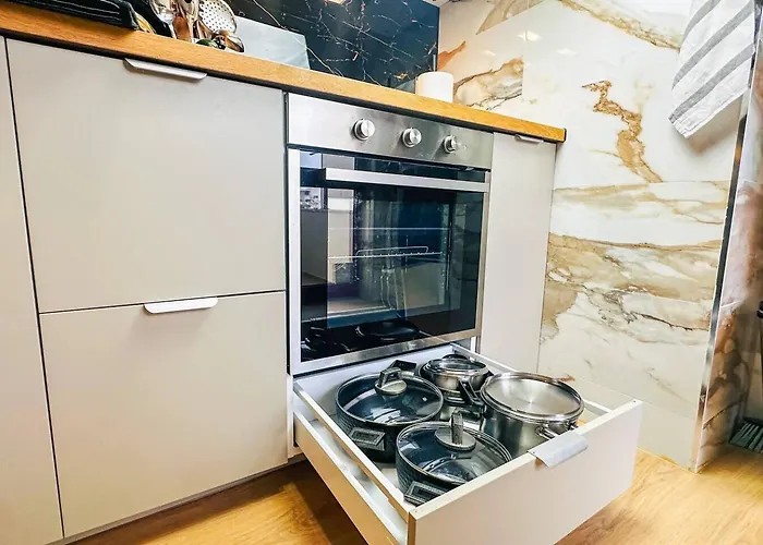 Апартаменты No Coracao Da Da Rocha Candimar 4f Портиман